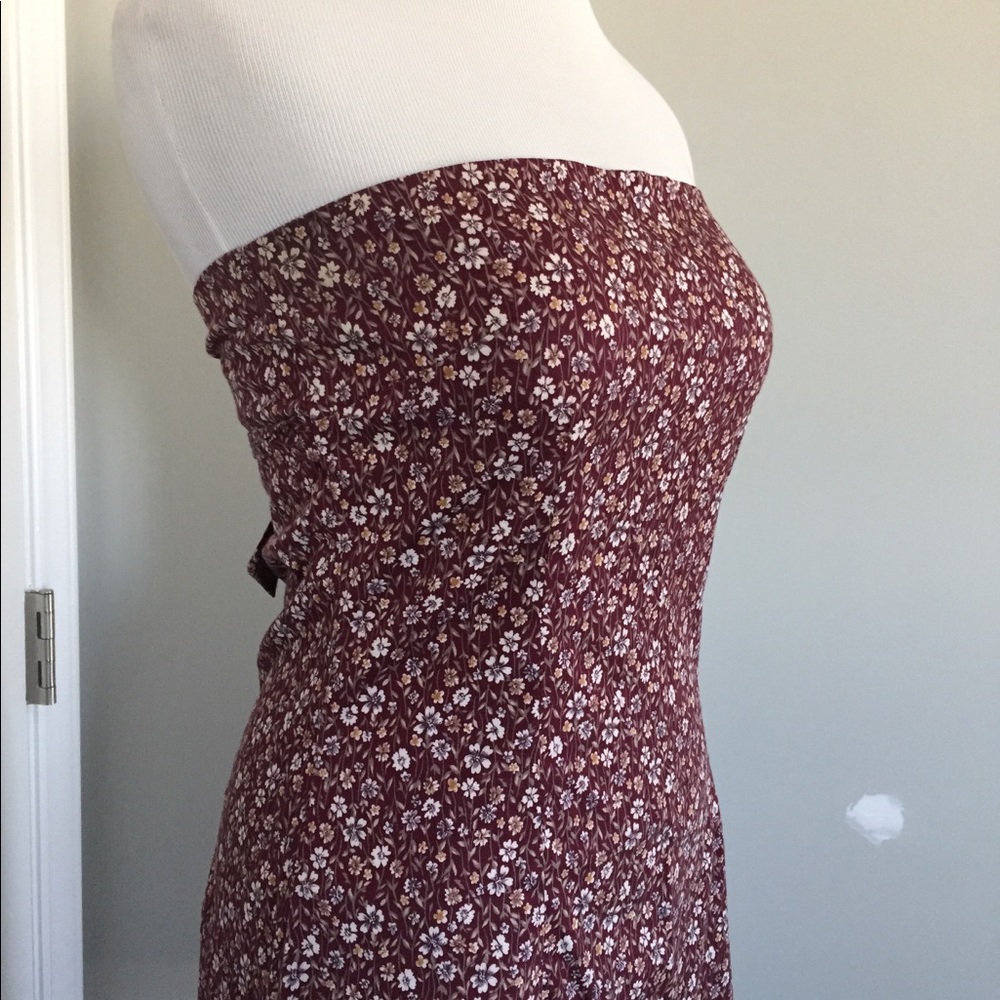 4/$20🛍 Gorgeous floral strapless dress - Picture 4 of 8